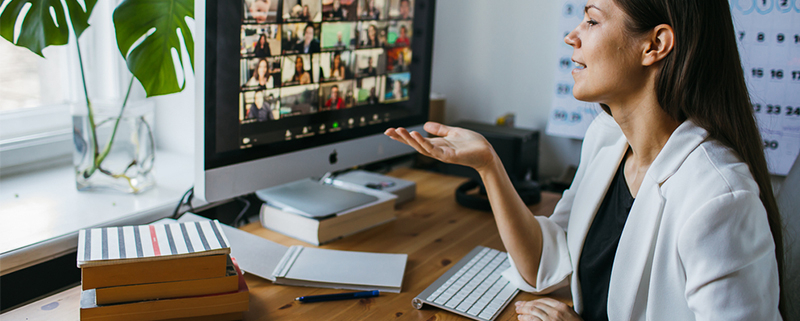 managing hybrid teams