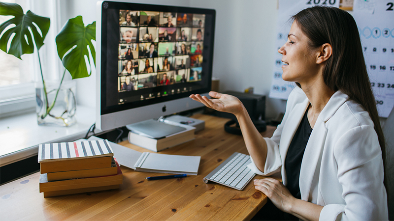 managing hybrid teams
