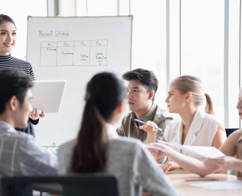 managing hybrid teams